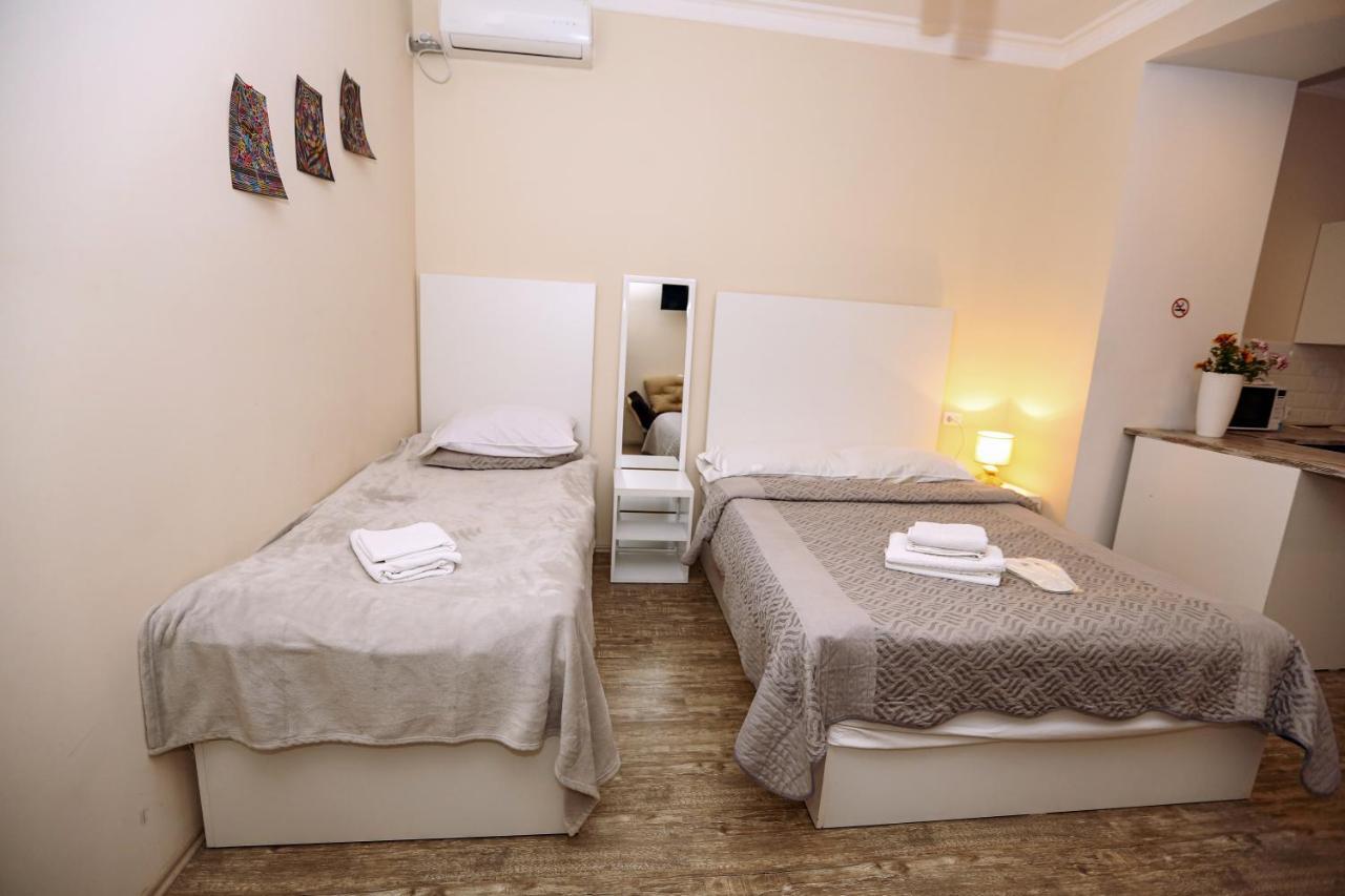 Family Apartment In Avlabari Tbilisi Exterior photo